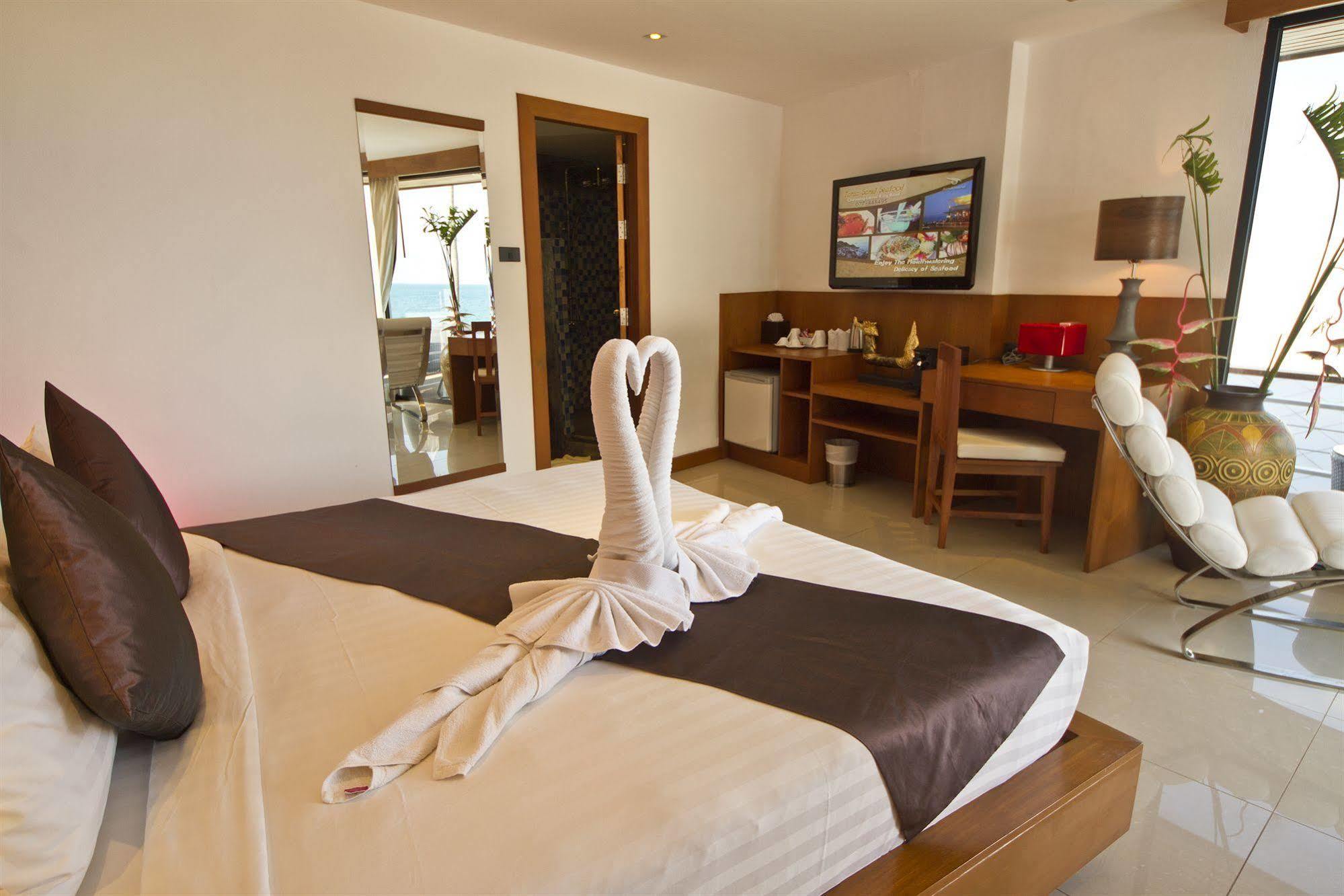 Beluga Boutique Hotel Ламай Бийч Екстериор снимка