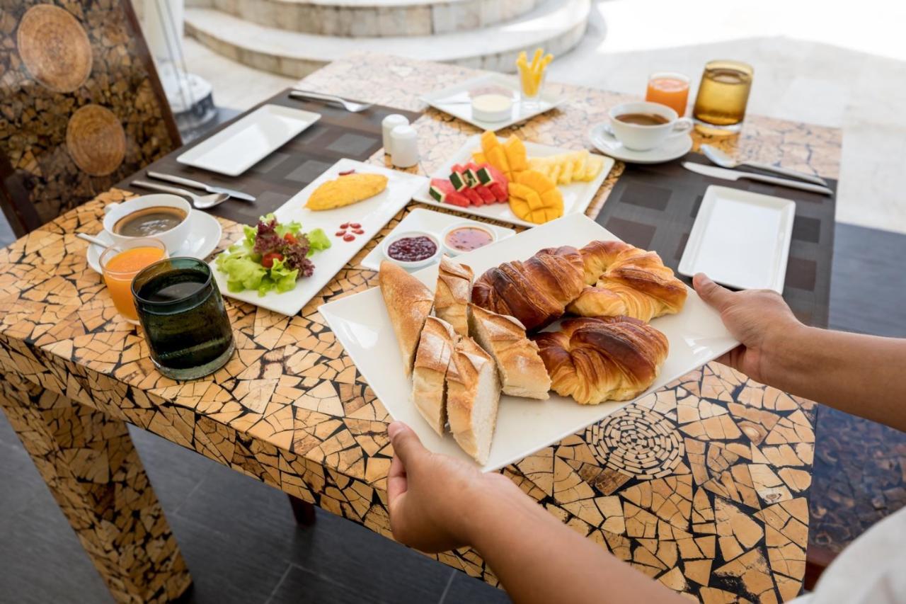 Beluga Boutique Hotel Ламай Бийч Екстериор снимка